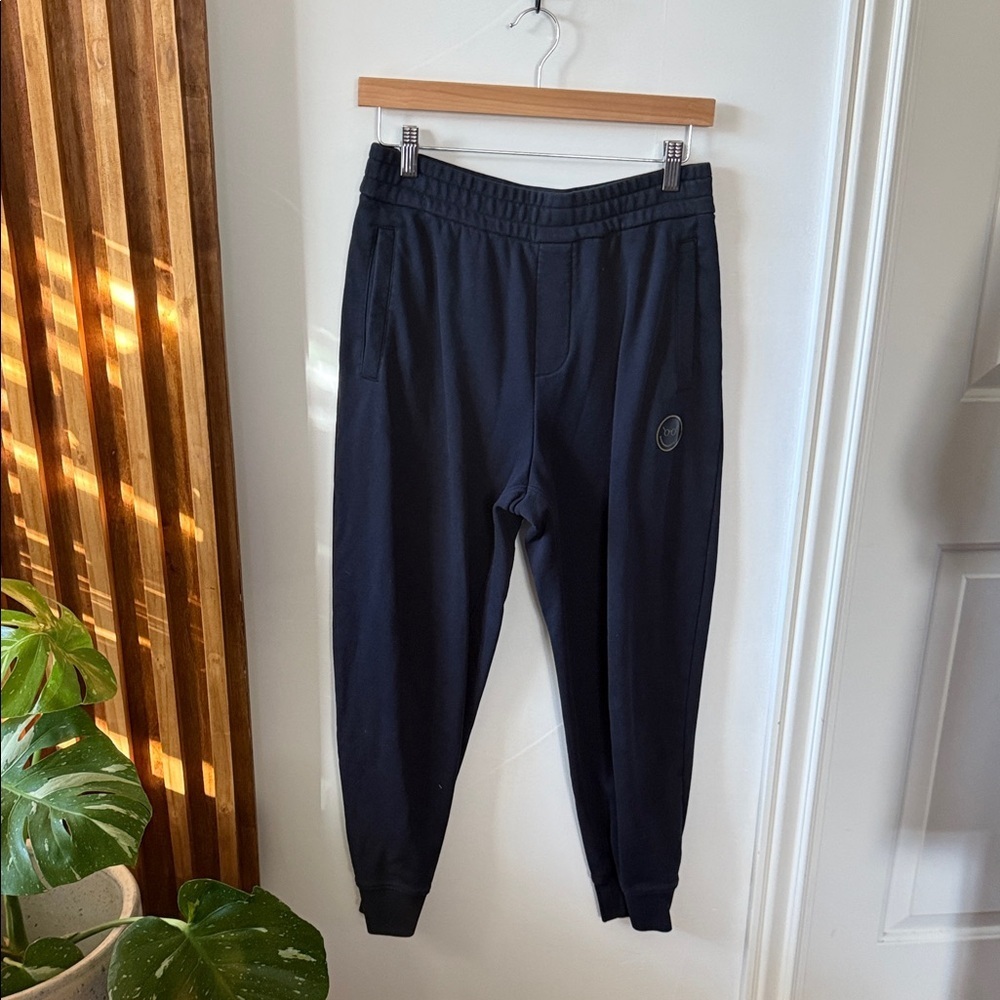 ARMANI EXCHANGE Navy Blue Tone Logo Jogger Sweatpants. Size M